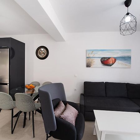 Mpm Apartment Perigiali Nidrí Kültér fotó