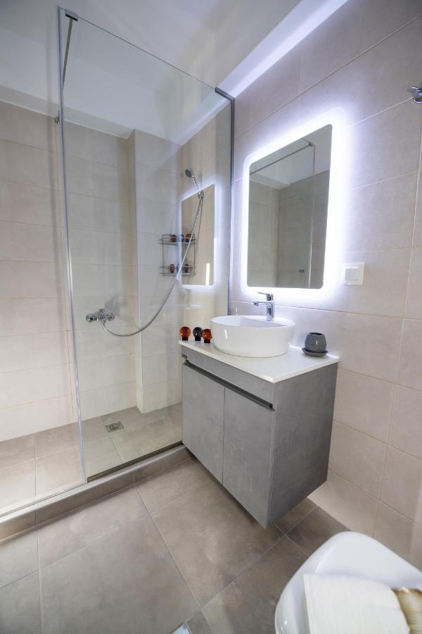 Mpm Apartment Perigiali Nidrí Kültér fotó